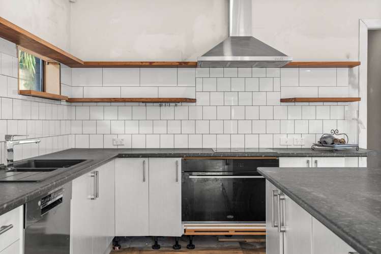 1 Awanui Place Welcome Bay_11