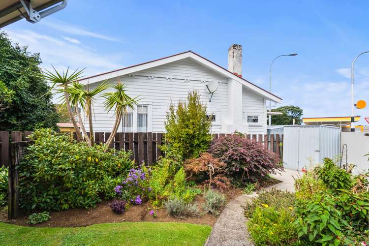 64a Kamo Road Kensington_17