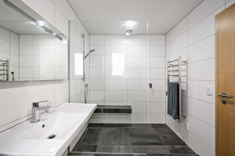 133 Marine Parade Eastbourne_16