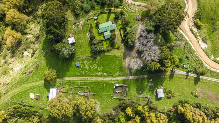 888 Kakariki Farm Road_2