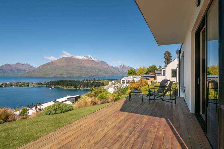 92 Hensman Road Queenstown_34