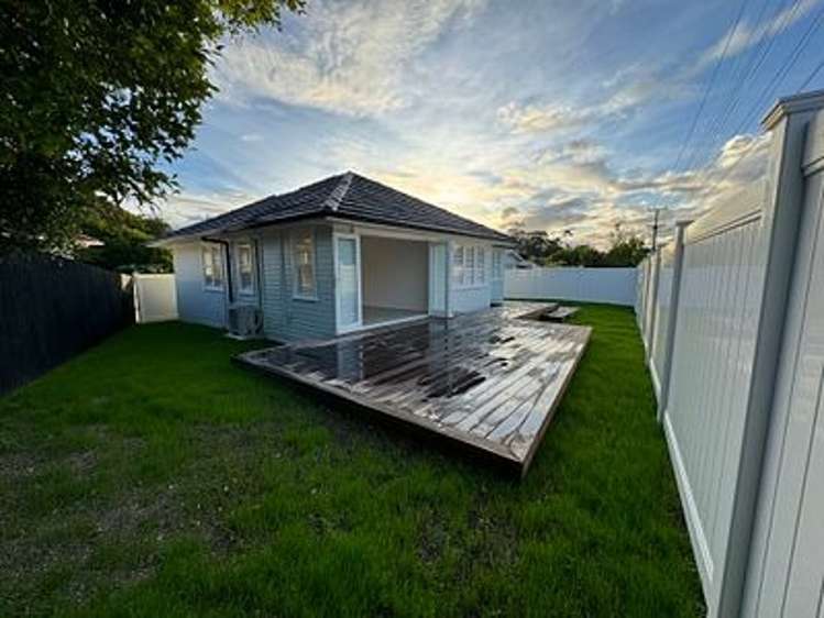 117 Vodanovich Road Te Atatu South_11