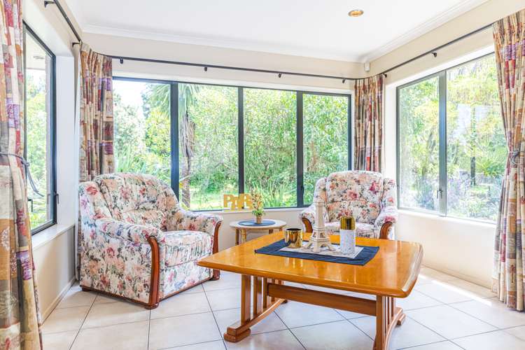 121 Mount View Road Bastia Hill_5