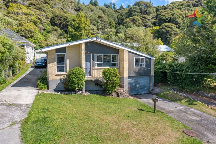 10 Crawford Grove Naenae_3