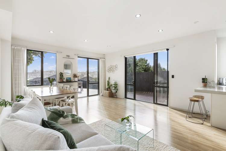 15/22 Northcross Drive_0