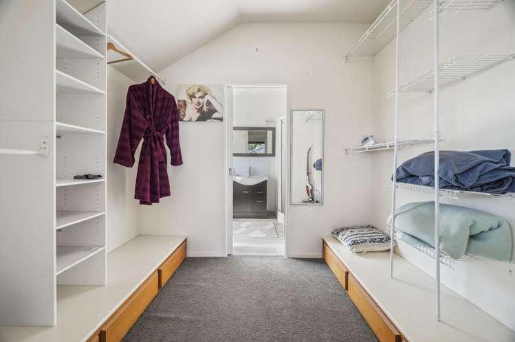 2/7 Ngamotu Road 11201_10