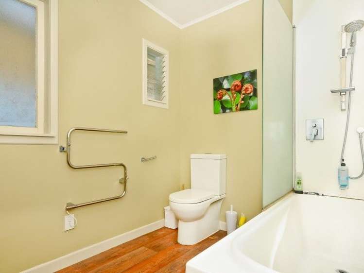 214 Clyde Street Hamilton East_15