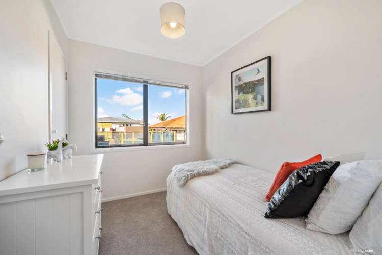 2/42 Howard Road Northcote_11