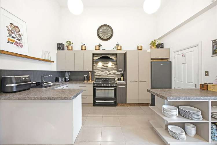 8 Dudley Road Lyttelton_1