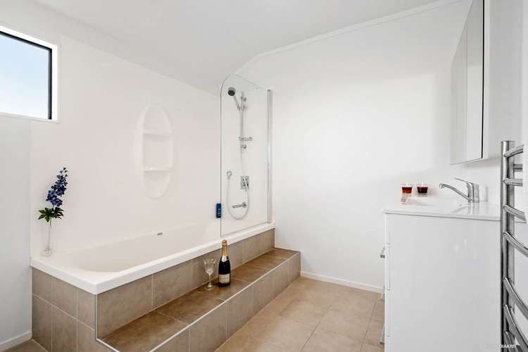 254a Mount Smart Road Onehunga_11