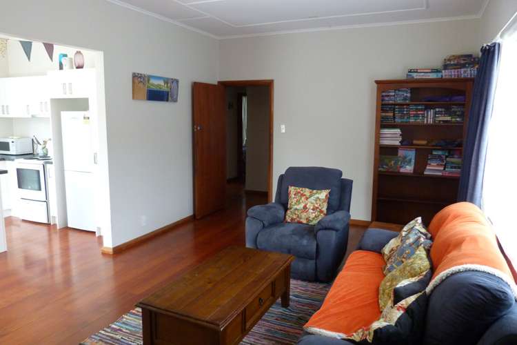 22 Wakefield Street Featherston_2