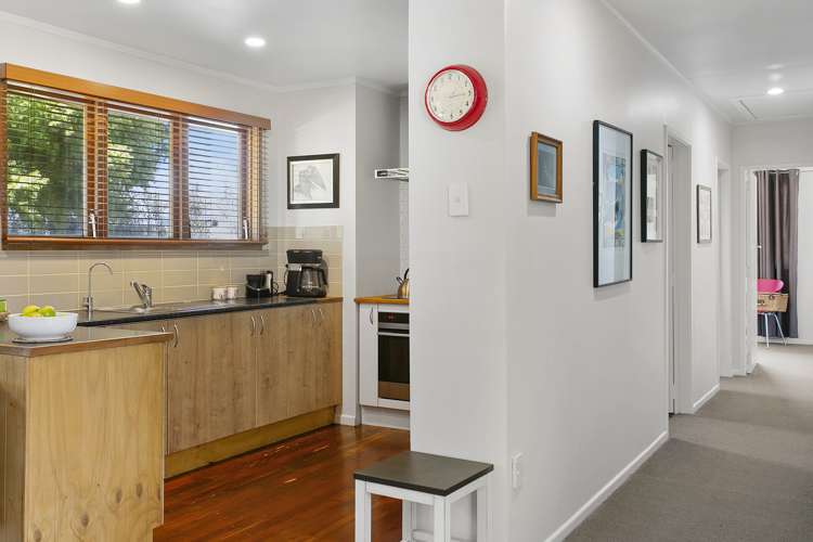 27 Hinemoa Avenue Taupo_13