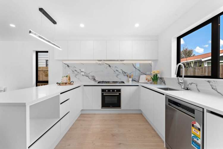 74B Riverpark Crescent_5