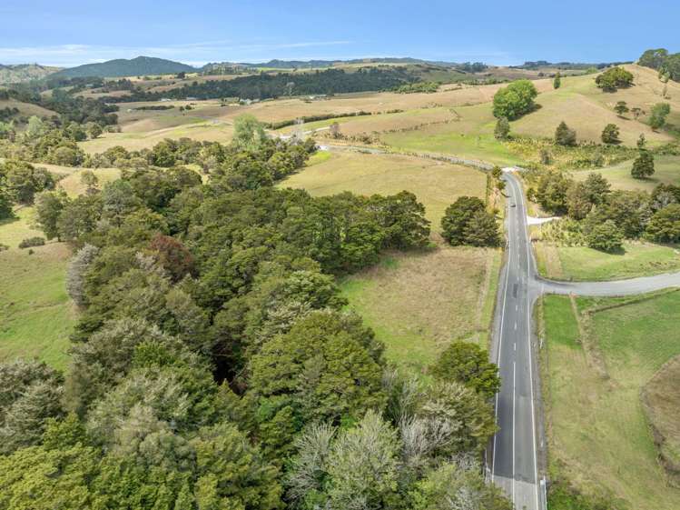 645 West Coast Road Makarau_17