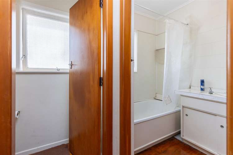 69 May Street Hamilton East_5