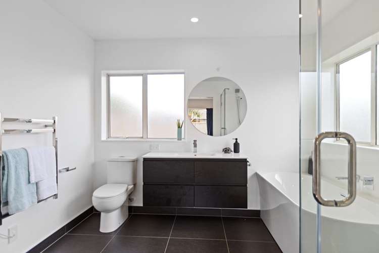 88 Lakeside Drive Orewa_13