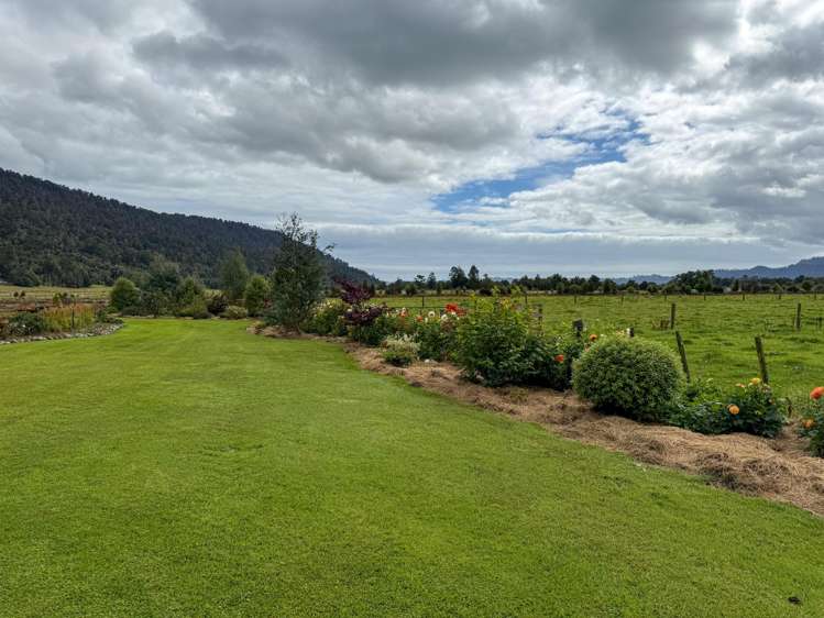 221 Docherty Creek Rd and Waiho Flat Road Franz Josef_7