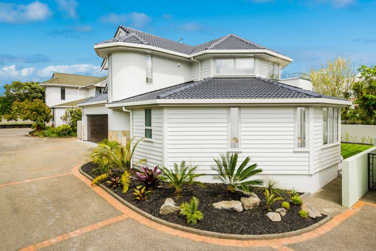 2/14 Clifton Road Hauraki_1