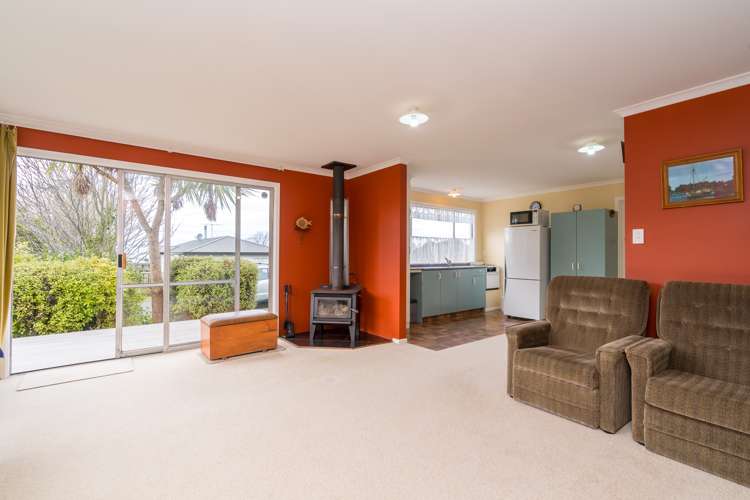 8 Miro Street Kaka Point_5