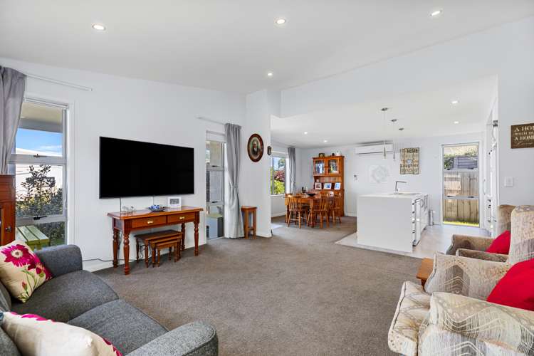 7 Toetoe Street Papamoa_2