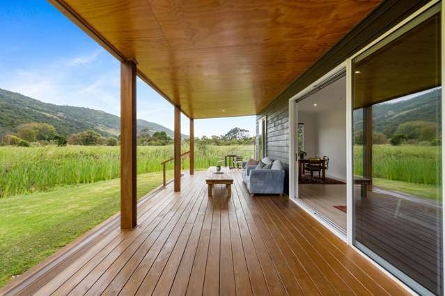 6 Rhona Place, Mahanga Mahia Peninsula_1