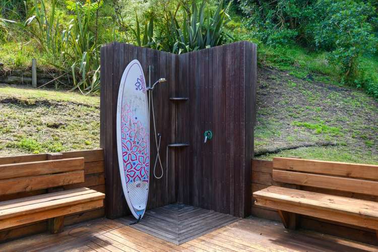 379 Motutara Road Muriwai Beach_20