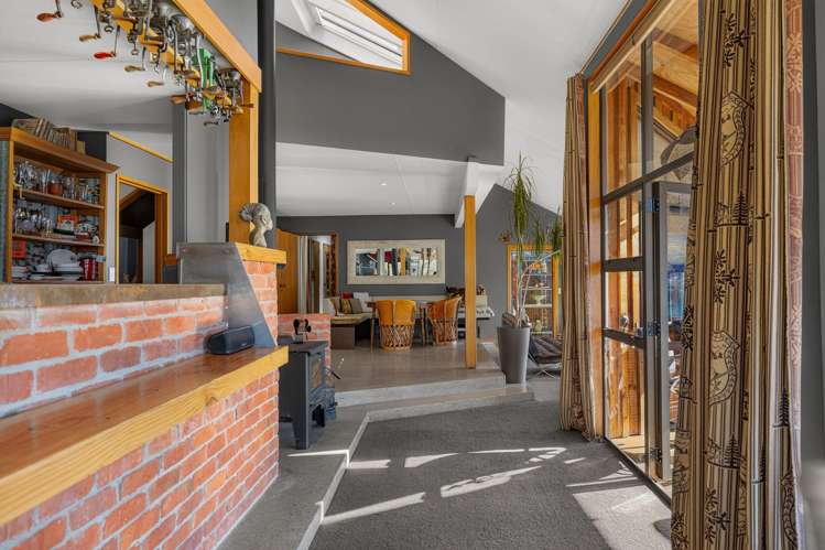 272 Peninsula Road Kelvin Heights_8