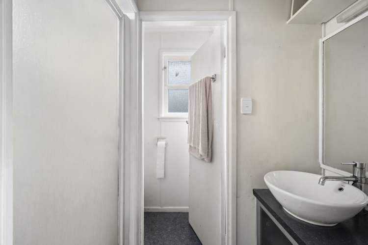 7 Robinson Avenue Holdens Bay_18