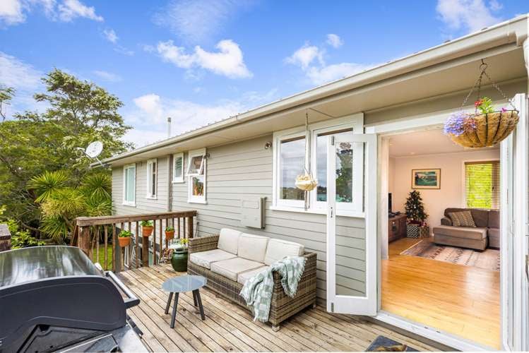 42 Konini Road Titirangi_13