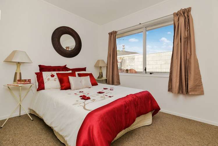 2/18 Bertrand Road Mount Wellington_6