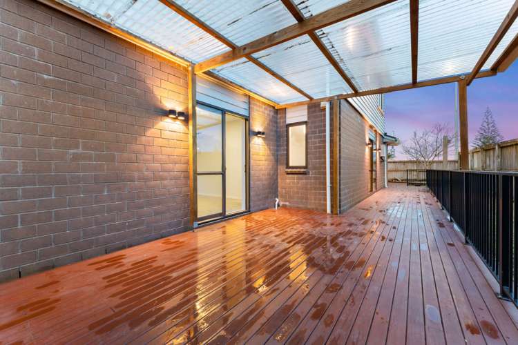 39 Bordeaux Parade Te Atatu South_9