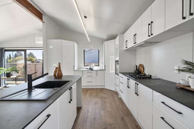 155A High Street Bulls_3