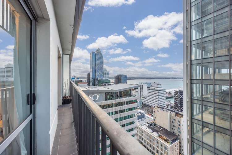 21B/16 Gore Street Auckland Central_15