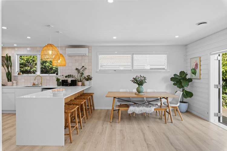 21 Woodstock Place Russley_4