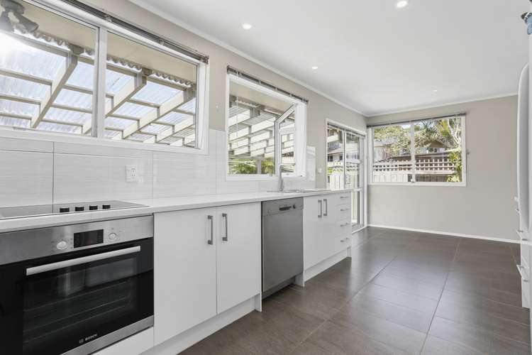 30 Onedin Place Titirangi_3