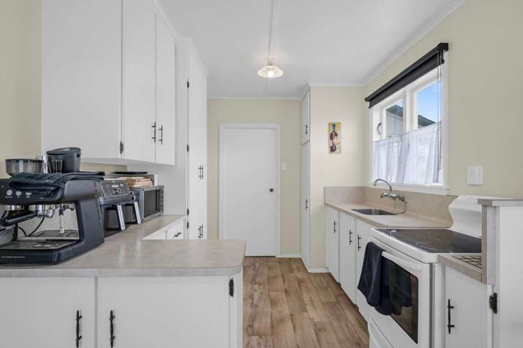 69 Douglas McLean Avenue_4