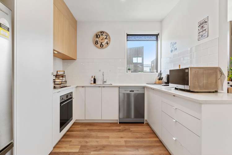 105 Mangahoe Road_1