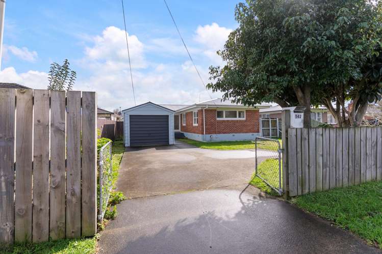 142 Clevedon Road Papakura_14