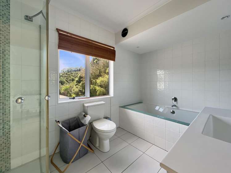 1377E Manawahe Road Manawahe_19