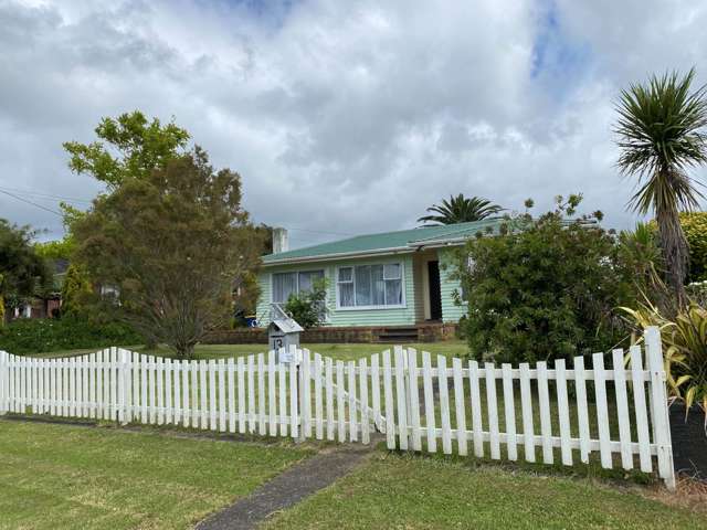 13 Sylvan Crescent Te Atatu South_3