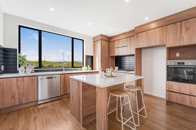 4 Te Whitinga Lane Flat Bush_3