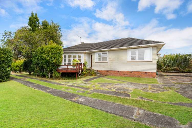 74 Roberts Road Te Atatu South_4