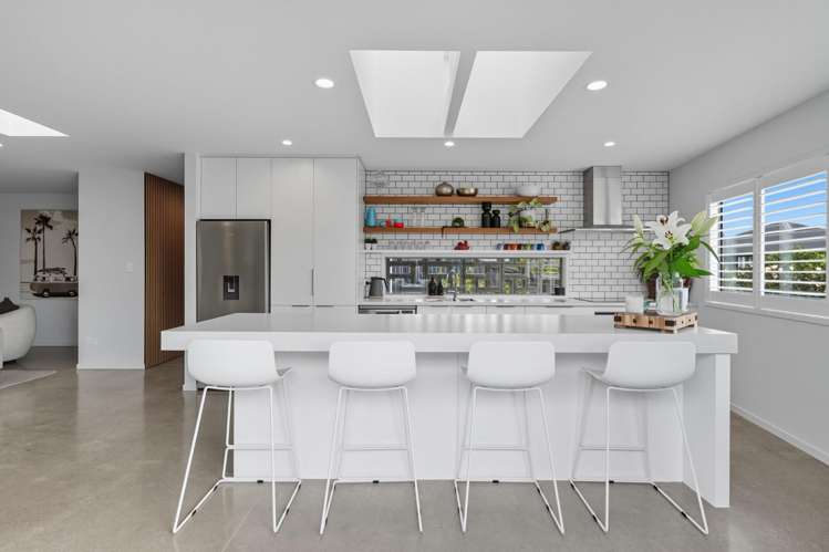 6 Kahuparere Crescent Pyes Pa_5