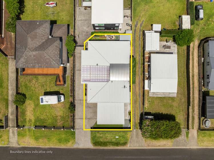 207A Ocean Road Whangamata_19