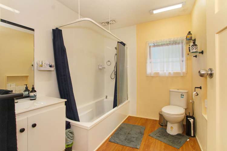 3004 Kaipara Coast Highway Glorit_10