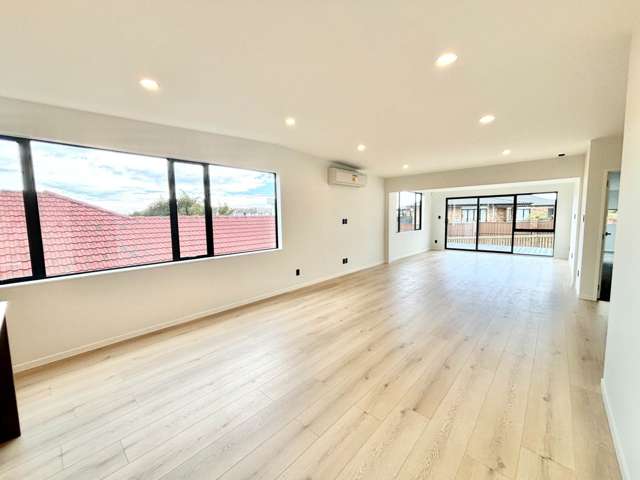 2a Embling Place Eastern Beach_2