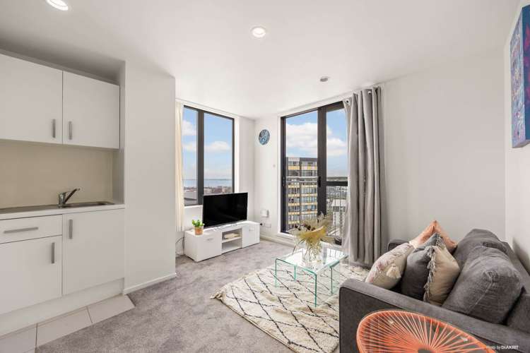 1302/36 Eden Crescent City Centre_1