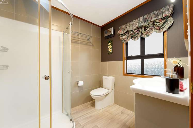 65 Rhinevale Close Henderson_22