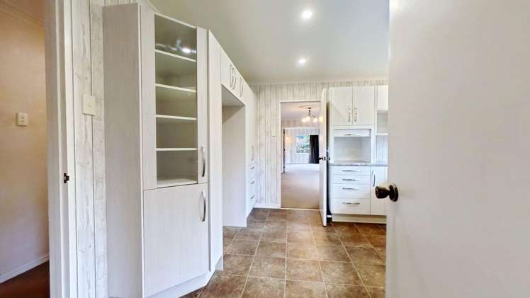 7 Woodfield Avenue Roslyn_10