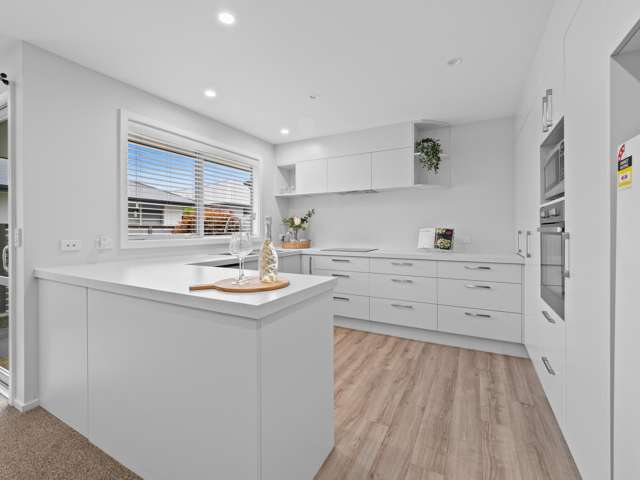Modern Stand Alone Freehold Townhouse